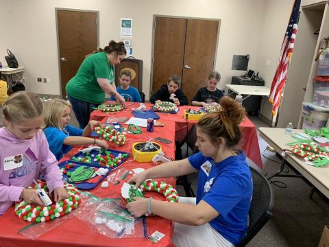 kids making crafts